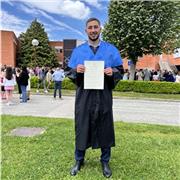 Joven graduado en biologia, con mencion en biologia clinica y cursando master en analisis clinicos imparto clase a ESO y primaria